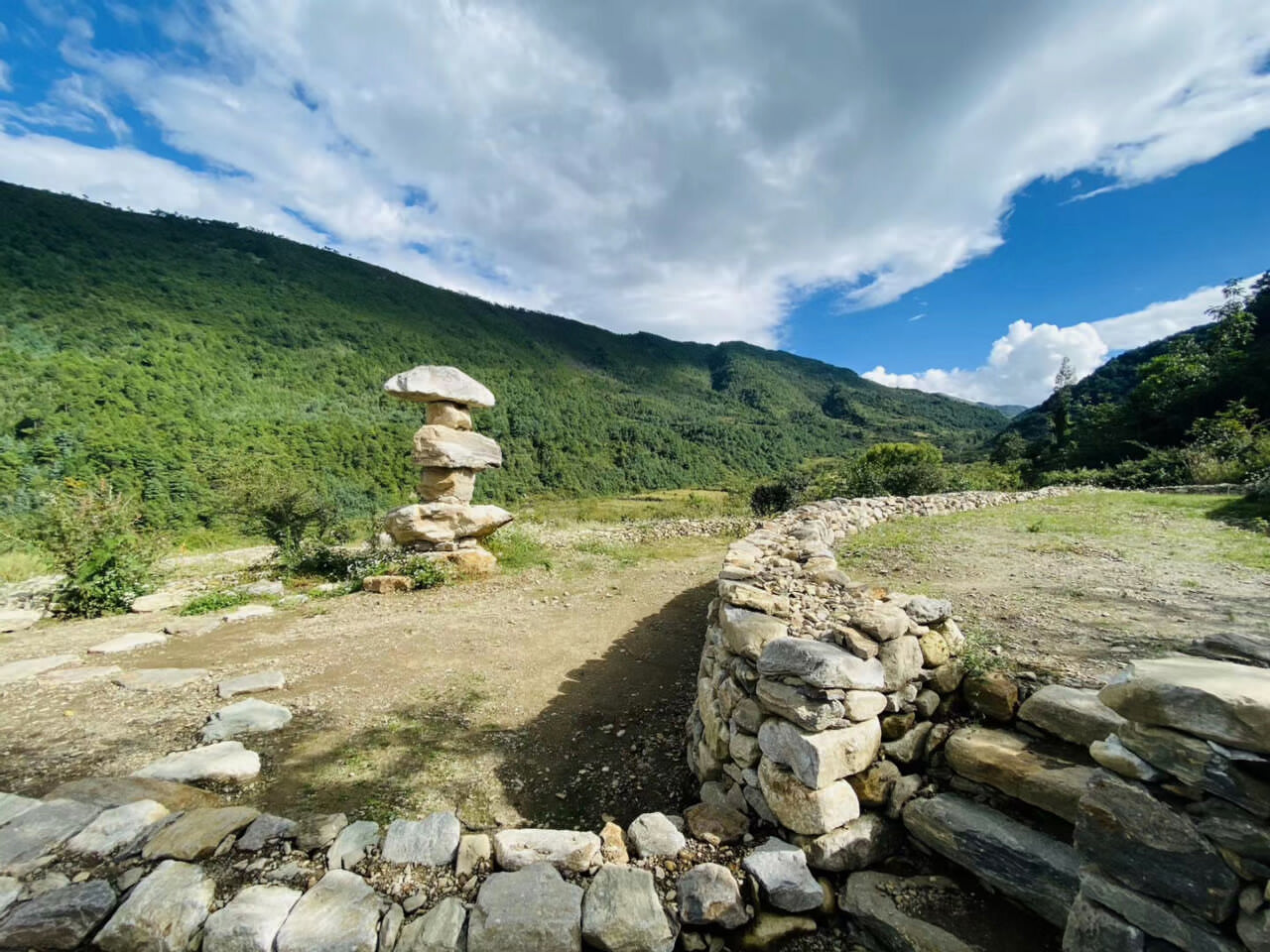 大理洱源鳳羽稻田劇場 大理洱源鳳羽稻田劇場
