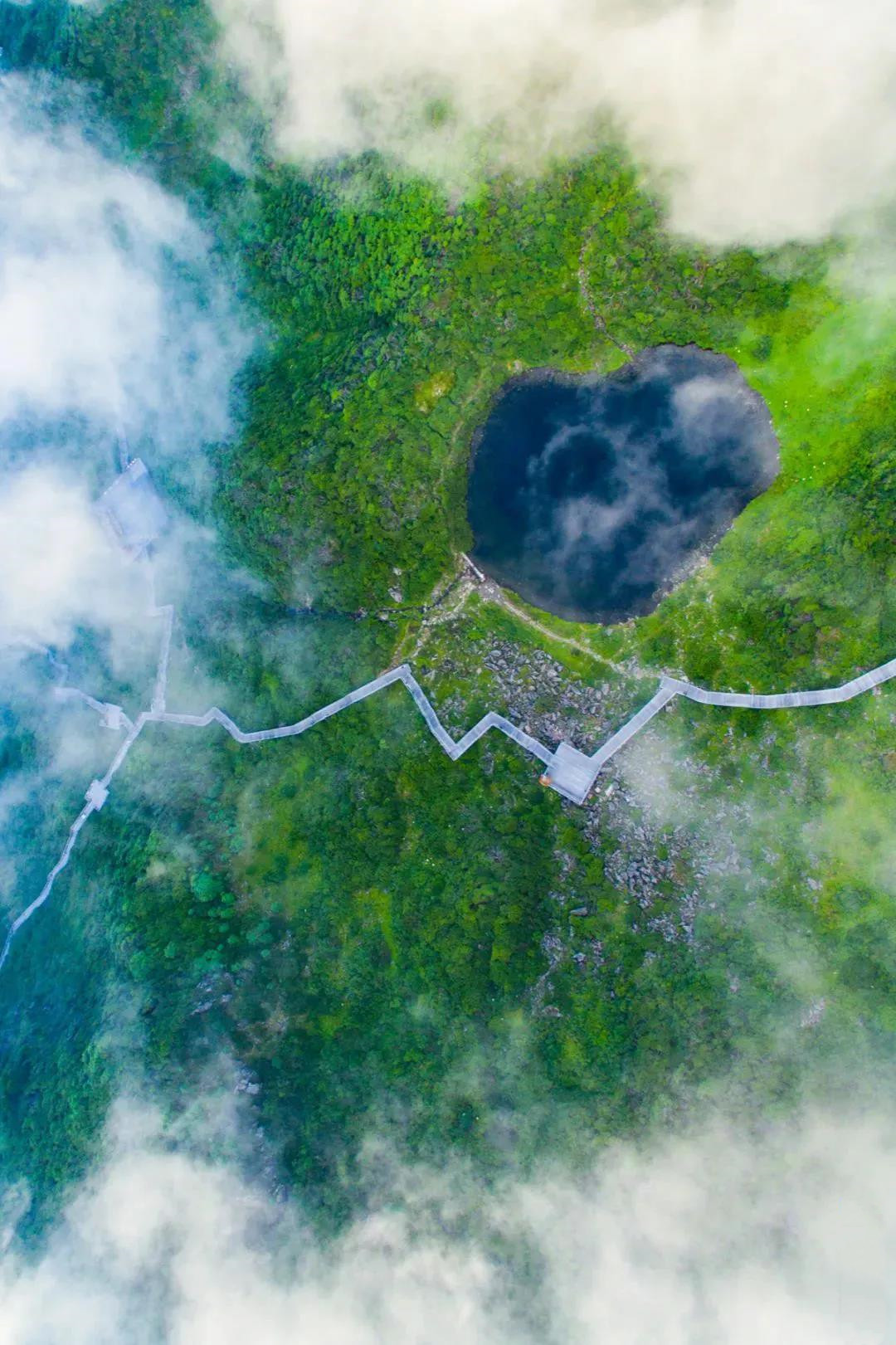 點(diǎn)蒼山洗馬潭 點(diǎn)蒼山洗馬潭