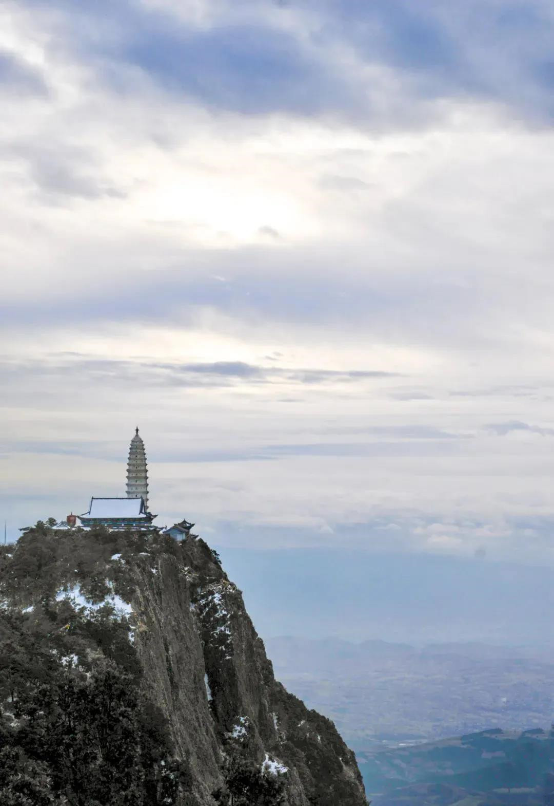 雞足山天柱峰金頂寺 雞足山天柱峰金頂寺