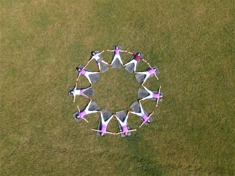 大理洱海喜洲古鎮吉普車專業旅拍一日游 大理洱海喜洲古鎮吉普車專業旅拍一日游