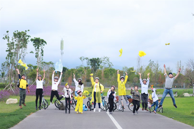 大理洱海喜洲古鎮吉普車專業旅拍一日游 大理洱海喜洲古鎮吉普車專業旅拍一日游