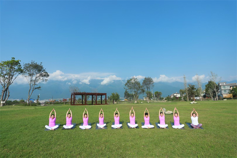 大理攝影攝像:大理洱海喜洲古鎮吉普車專業旅拍一日游 大理攝影攝像:大理洱海喜洲古鎮吉普車專業旅拍一日游