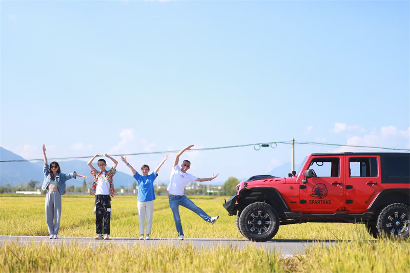 大理攝影攝像:大理洱海喜洲古鎮吉普車專業旅拍一日游 大理攝影攝像:大理洱海喜洲古鎮吉普車專業旅拍一日游