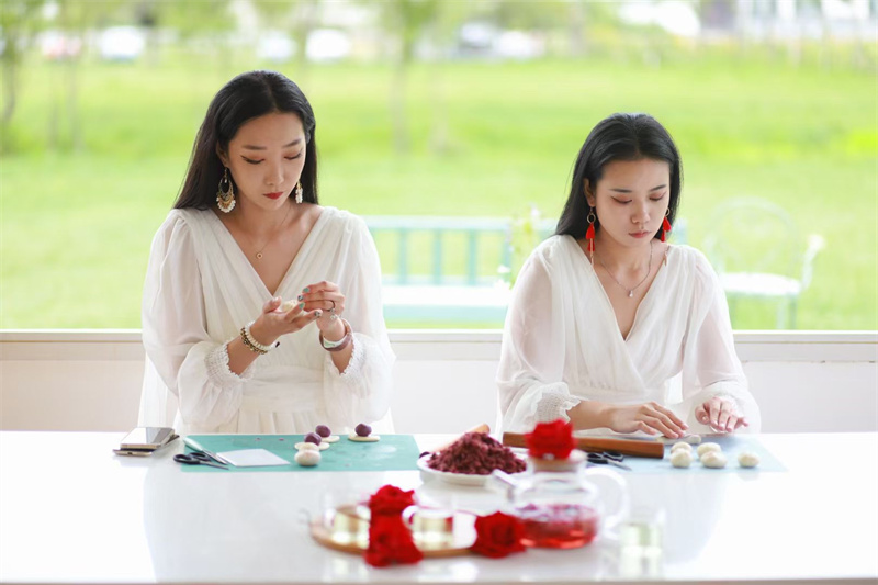 大理攝影攝像:大理洱海喜洲古鎮吉普車專業旅拍一日游 大理攝影攝像:大理洱海喜洲古鎮吉普車專業旅拍一日游