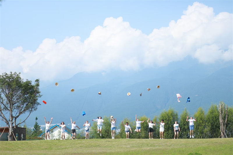 大理攝影攝像:大理洱海喜洲古鎮吉普車專業旅拍一日游 大理攝影攝像:大理洱海喜洲古鎮吉普車專業旅拍一日游