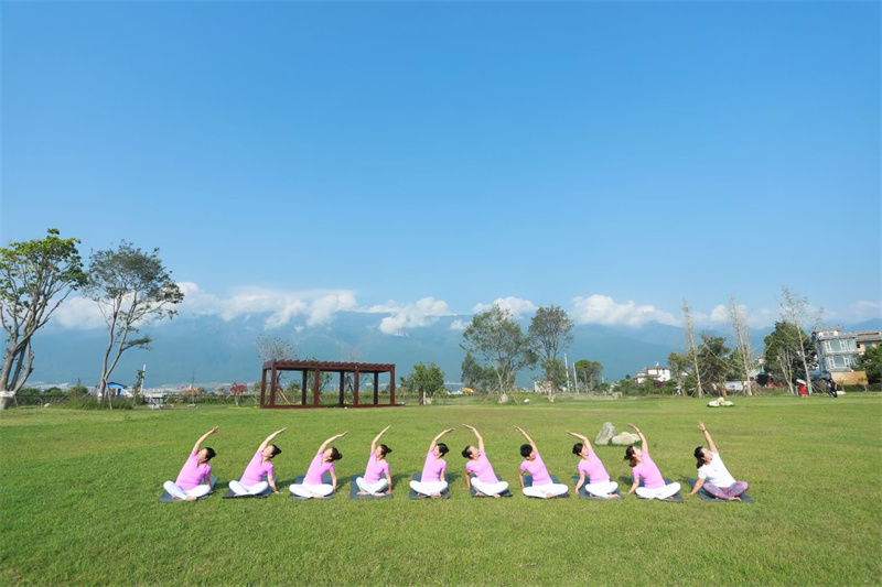 大理攝影攝像:大理洱海喜洲古鎮吉普車專業旅拍一日游 大理攝影攝像:大理洱海喜洲古鎮吉普車專業旅拍一日游