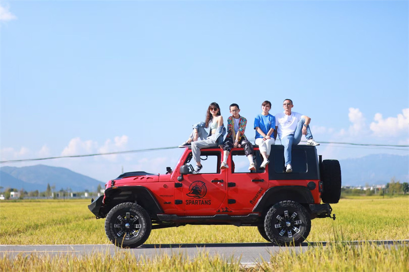 大理攝影攝像:大理洱海喜洲古鎮吉普車專業旅拍一日游 大理攝影攝像:大理洱海喜洲古鎮吉普車專業旅拍一日游
