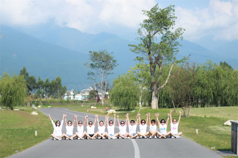 大理攝影攝像:大理洱海喜洲古鎮吉普車專業旅拍一日游 大理攝影攝像:大理洱海喜洲古鎮吉普車專業旅拍一日游