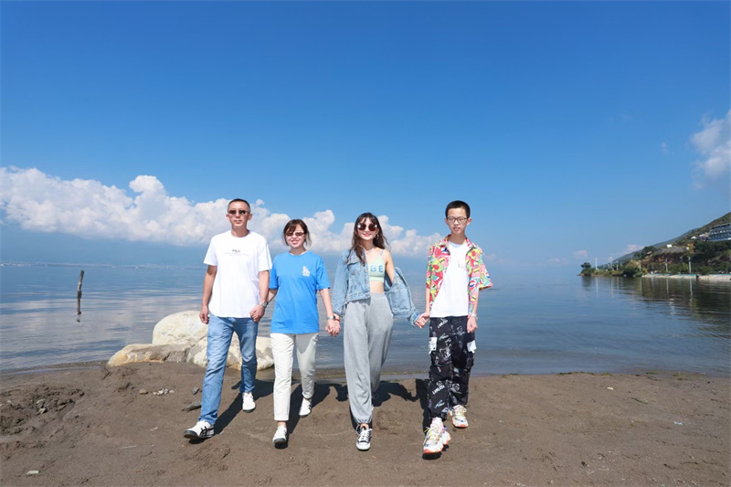 大理攝影攝像:大理洱海喜洲古鎮吉普車專業旅拍一日游 大理攝影攝像:大理洱海喜洲古鎮吉普車專業旅拍一日游