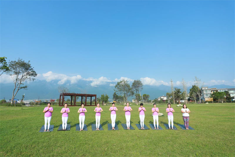 大理攝影攝像:大理洱海喜洲古鎮吉普車專業旅拍一日游 大理攝影攝像:大理洱海喜洲古鎮吉普車專業旅拍一日游