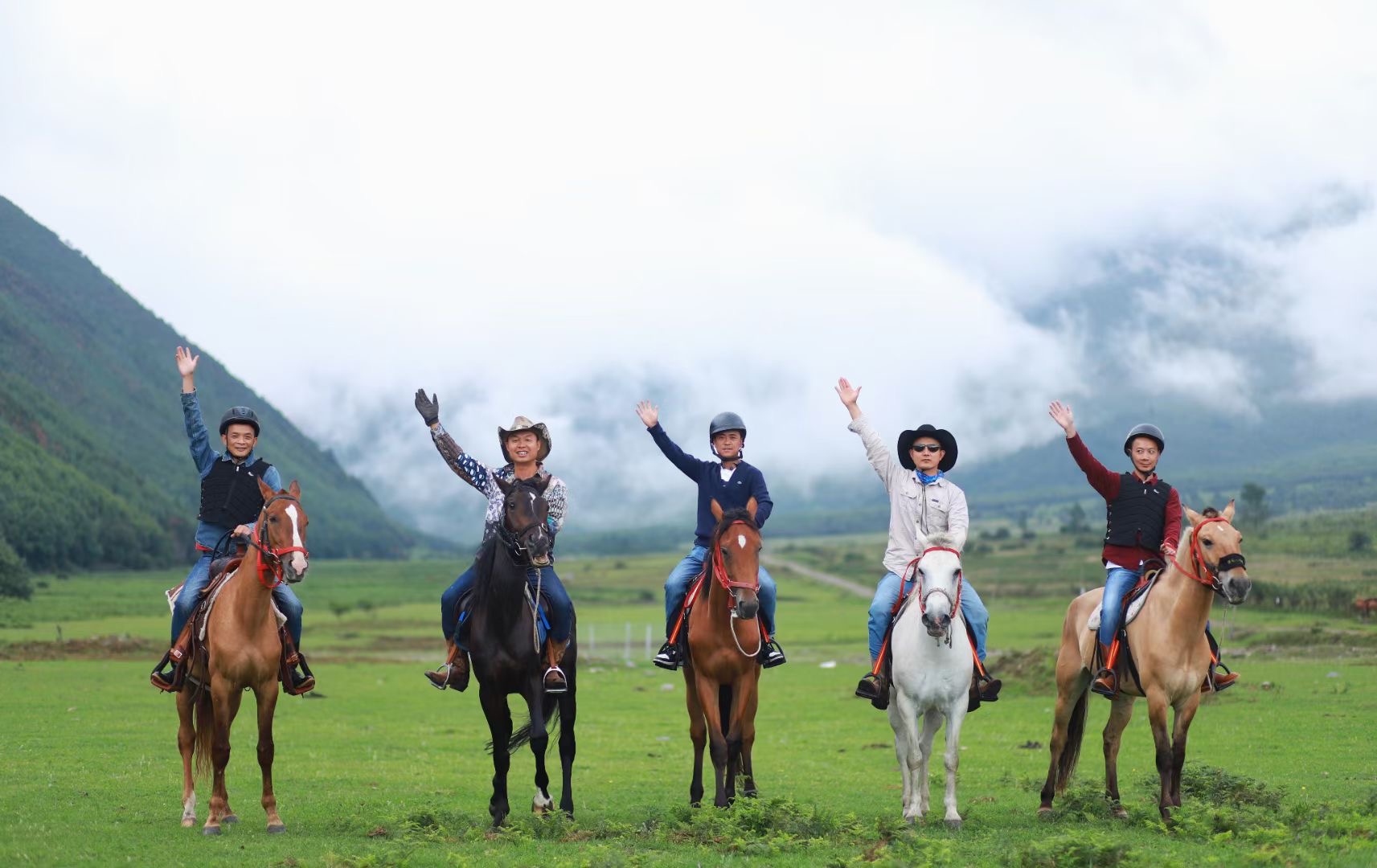 大理花甸壩騎馬徒步自駕 大理花甸壩騎馬徒步自駕